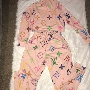 Size Med women’s Jogging suit